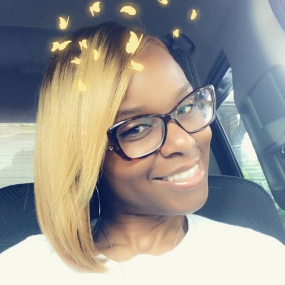 Meet your Posher, Jessica - Picture 1 of 1